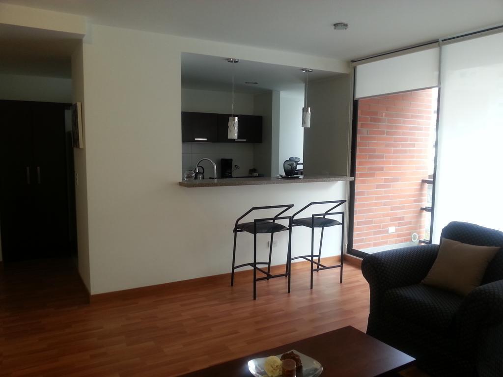 Suites Metropoli Edificio Torino كويتو الغرفة الصورة